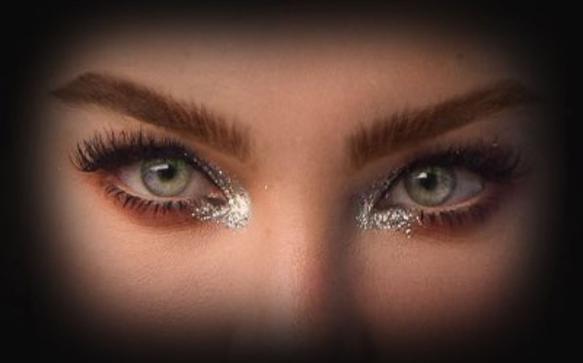Belinda lanzaría indirecta para Christian Nodal en su nueva canción (X)