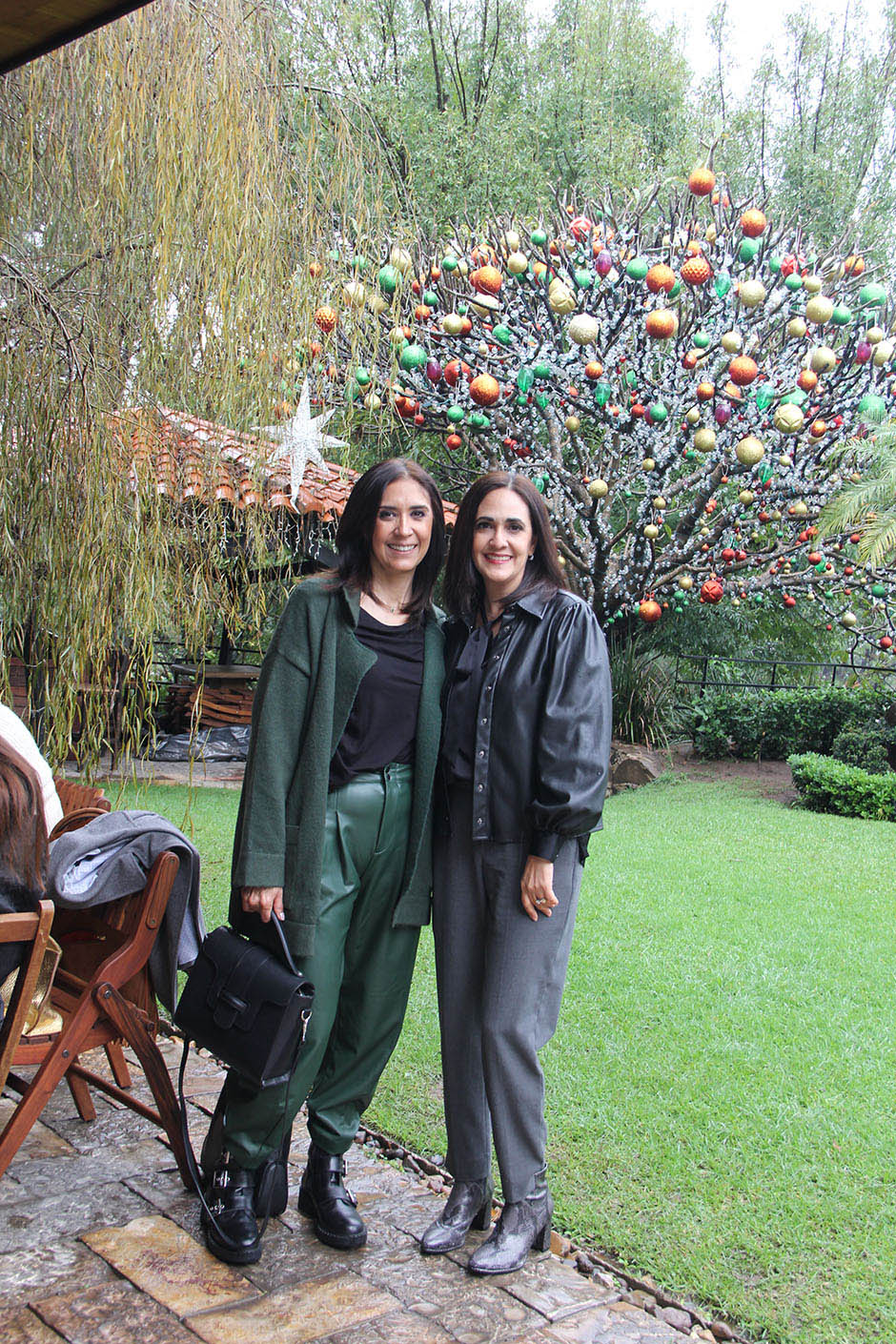 Karla Vázquez y Yolanda González