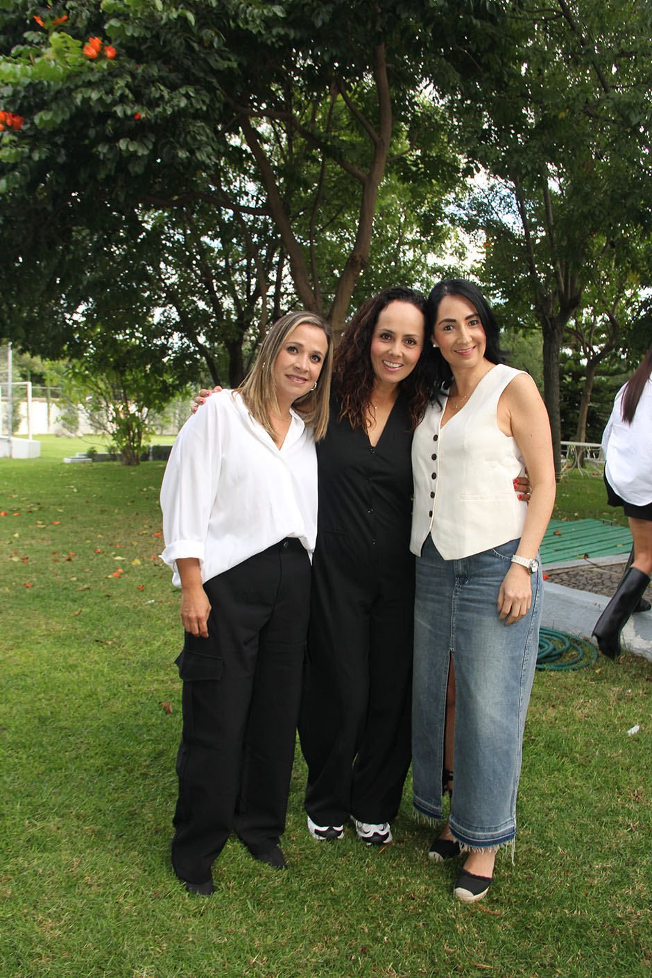 Marifer García de Quevedo, Natalia Cervantes y Marcela Hernández.