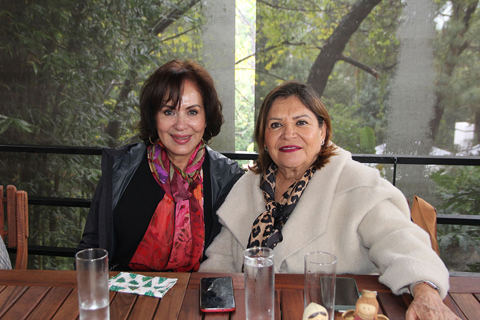 Nora Zermeño y Gelo Bazúa.