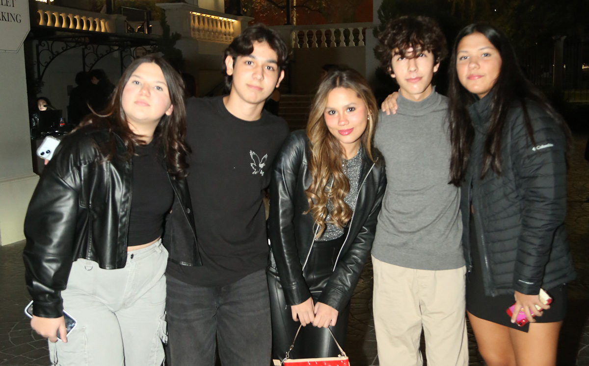 Sara Garza, Sebastián Garza, Isabela Pascualin, Julián Ayala y Mariana Pascual / Foto: Roberto Alvarado / Foto: Roberto Alvarado