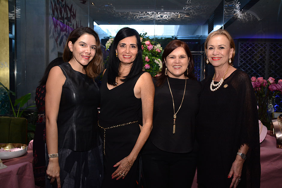 Valeria Bazante, Lorena Hecht, Mariana González y Sally Rangel