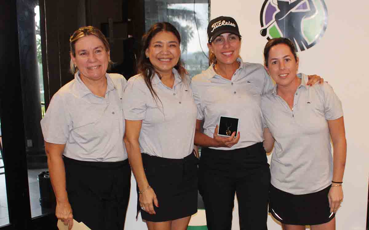 ROSA ESTEVE, HORTENSIA ROJAS, ISABEL GÓMEZ Y LUCY LORENZO nos regalaron sus mejores sonrisas