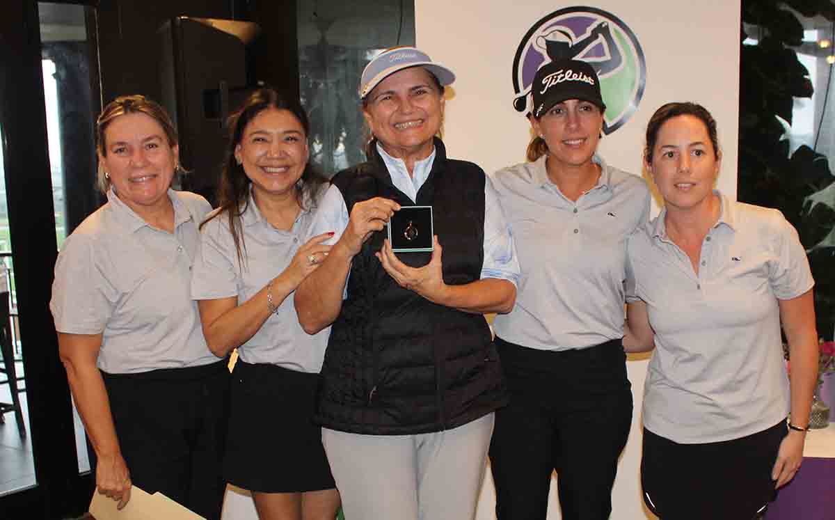 ROSA ESTEVE, HORTENSIA ROJAS, ISABEL GÓMEZ Y LUCY LORENZO se divirtieron en el torneo de La Golfista del Año