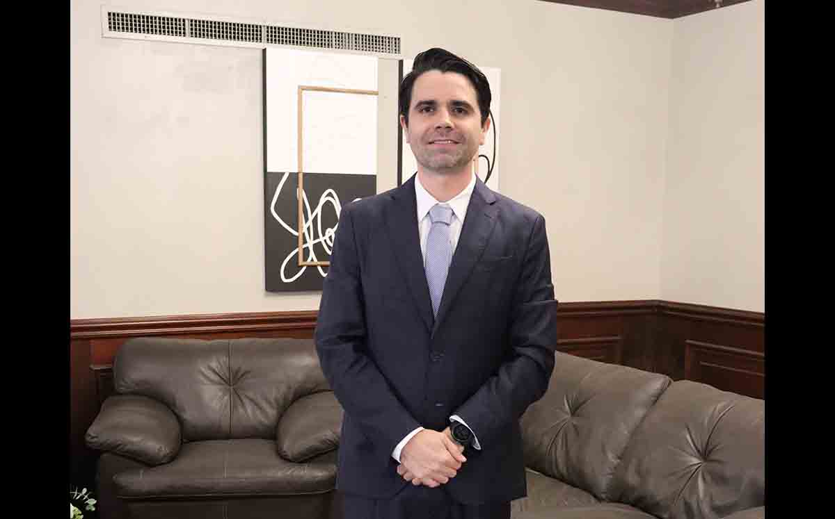 CARLOS FERNÁNDEZ presente en la pedida de Natalia Fernández