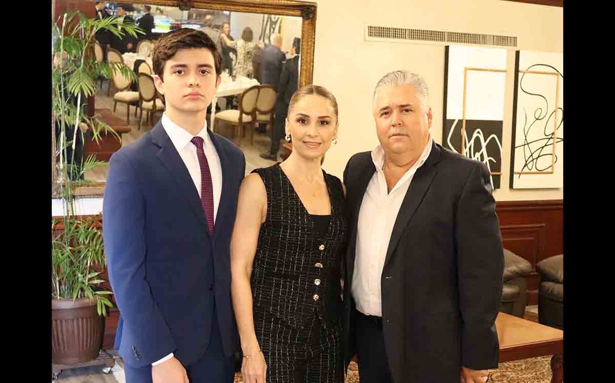 MARCELO FERNÁNDEZ, ANDREA ZAVALA Y ANTONIO FERNÁNDEZ llegaron puntuales al Casino Tampiqueño