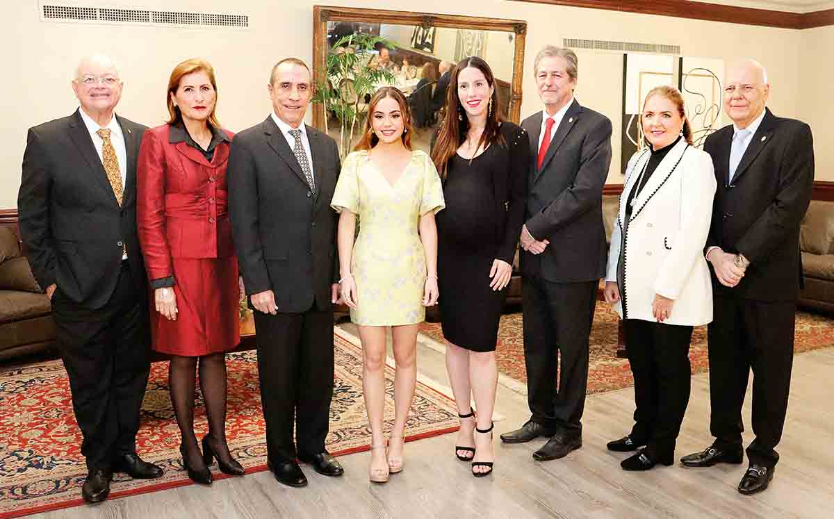 JOSÉ MANUEL GARCÍA, DIANA DE GARCÍA, CARLOS FLORENCIA, NATALIA FERNÁNDEZ, ANDREA MEZA, GERMÁN MEZA, BEGOÑA DE AZCÁRRAGA Y CARLOS AZCÁRRAGA