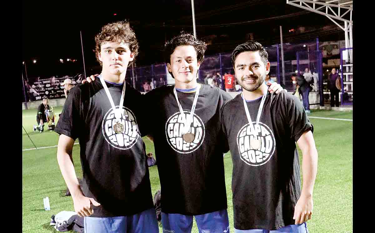 JULIÁN MADARIA, JOSÉ ENRIQUE MEZA Y MARCO CARRILLO lo dieron todo en la cancha