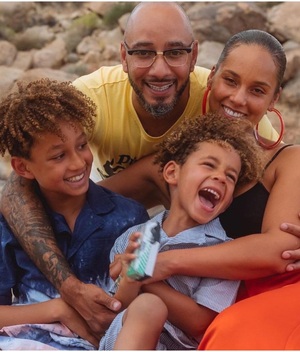 Alicia Keys: ¿Quién es su hijo que besó a Taylor Swift? (Foto: Instagram)