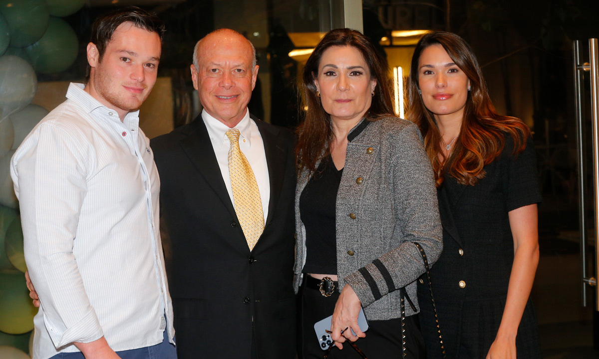 César Garza, César Garza, Laura Garza de Garza y Laura Garza / Foto: Daniel Saldívar