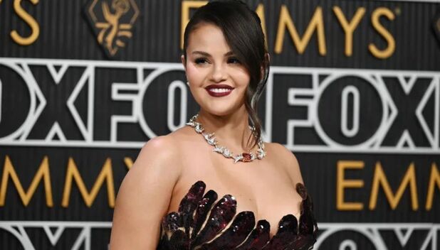 Selena Gomez compara sus fotos en bikini e inspira con su reacción (Getty Images)
