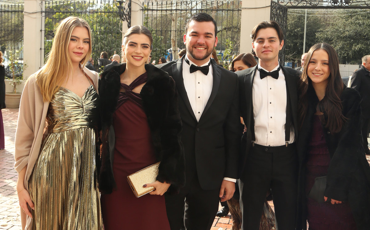 Vivian Colyer, Nayeli Colyer, Armando Guerra, Federico Colyer y Luisa Guardado / Foto: Roberto Alvarado