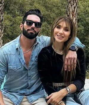 Poncho de Nigris le dio a Marcela Mistral un piano: ¿Cuánto cuesta? (Instagram)