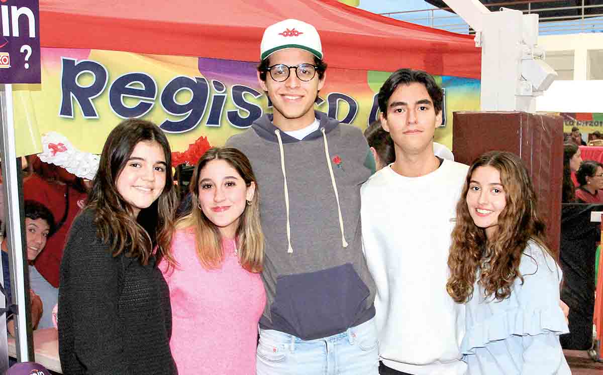 ALE MOHAMAR, CECY MARTÍNEZ, ALEX AGUILAR, CLAUDIO LOREDO Y REGINA MARTÍNEZ disfrutaron de todas las actividades en la kermes del ICT