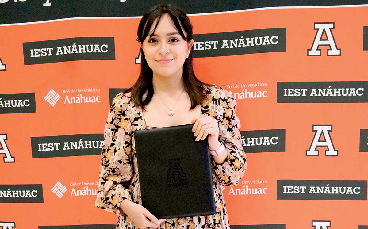 ESLY KARIME VALENZUELA aprobó los exámenes TOEFL ITP de inglés, DELF para francés y ÖSD para alemán
