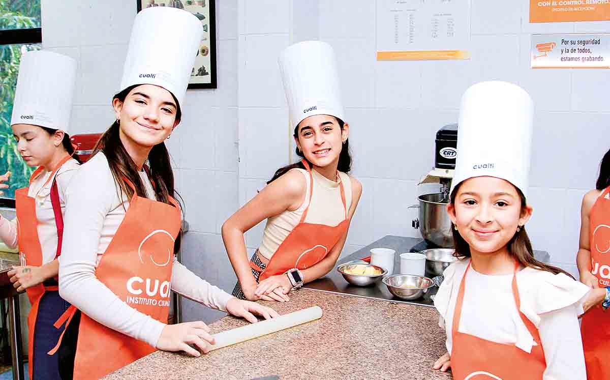 ELISA SALAZAR, ANA SOFÍA LATOFSKI Y VICTORIA VELÁZQUEZ vivieron una gran experiencia culinaria en Cualti