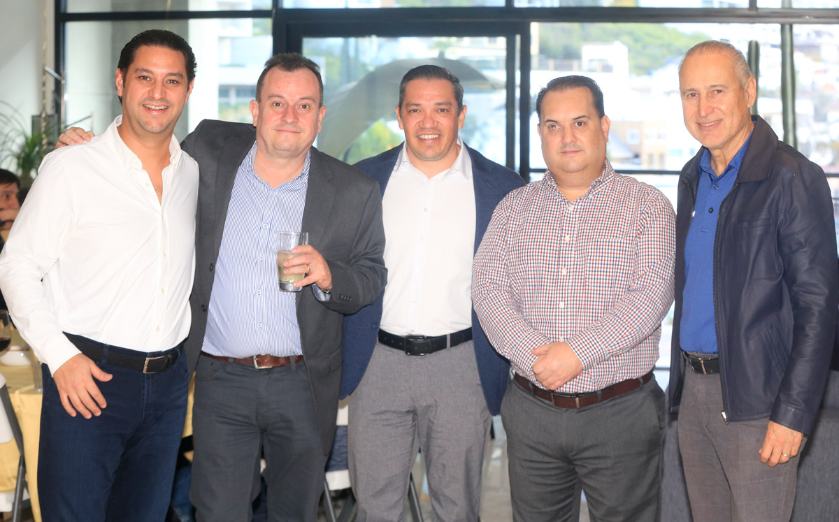 Adrián García Iza, Jaime González, Eduardo Villafuerte, Eduardo Cruz y Álvaro Barrera / Foto: Daniel Saldívar