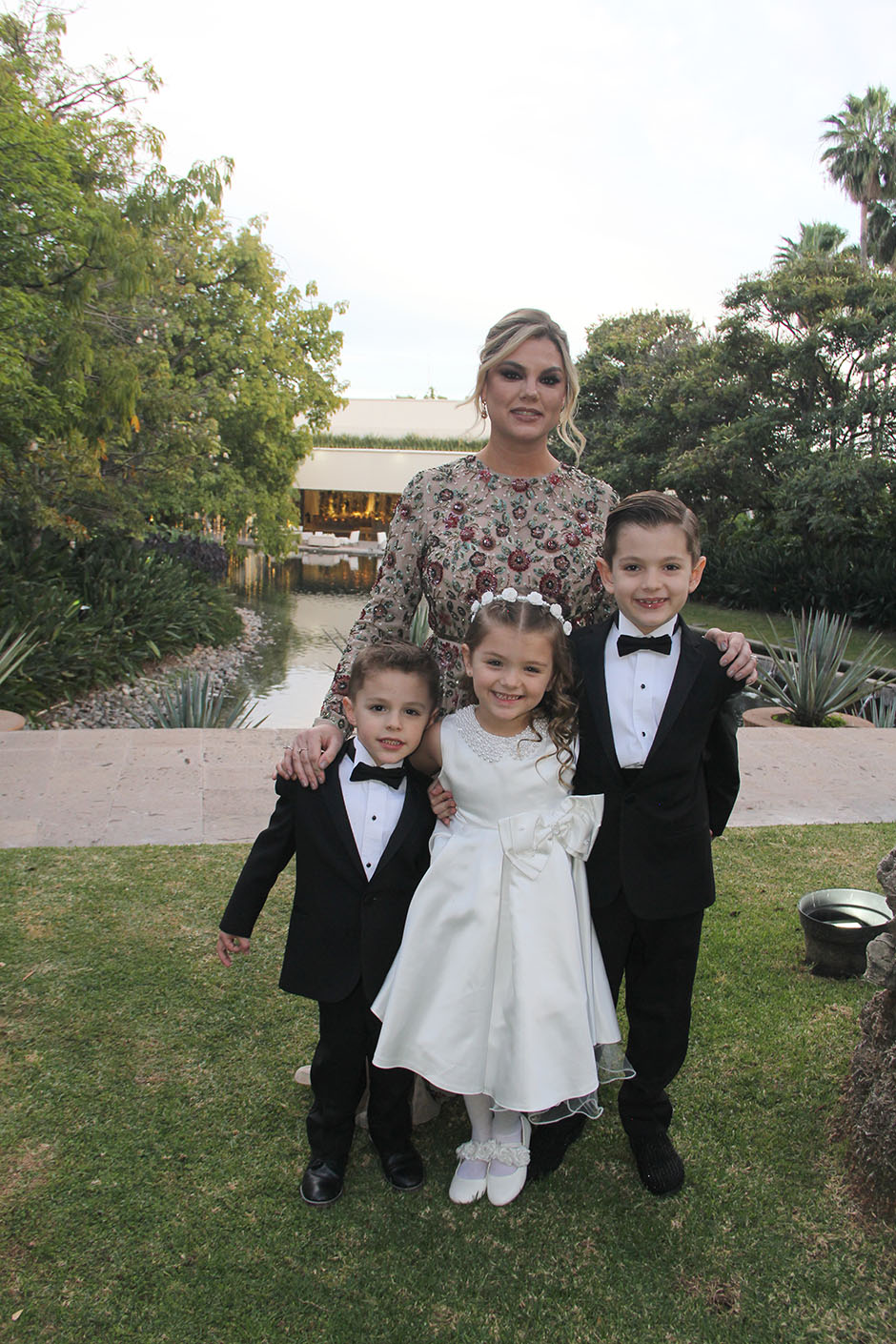 Amanda Versteeg de de la Garza, Enrique de la Garza Versteeg, Alessandra de la Garza Versteeg y Nikolas de la Garza Versteeg