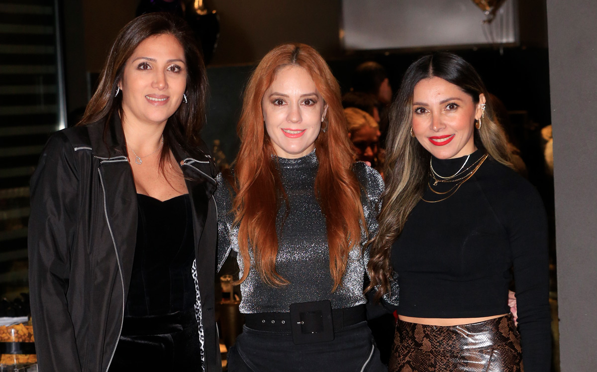 Guille Méndez, Rosy Leal e Iris Gil / Foto: Daniel Saldívar