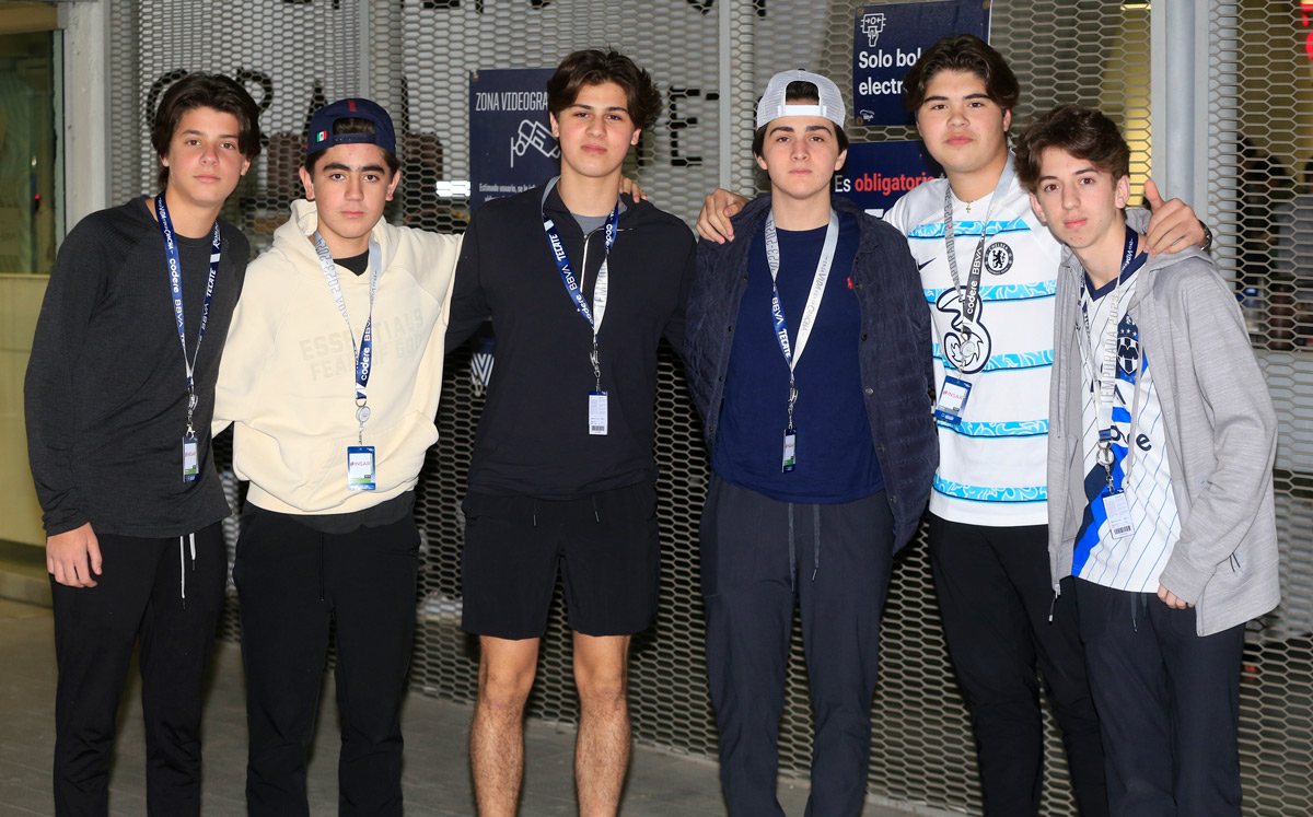 Patricio Sada, Beto Brunell, Esteban García, Federico Canales, Gerino Ramírez y Marcelo Arce / Foto: Staff Chic
