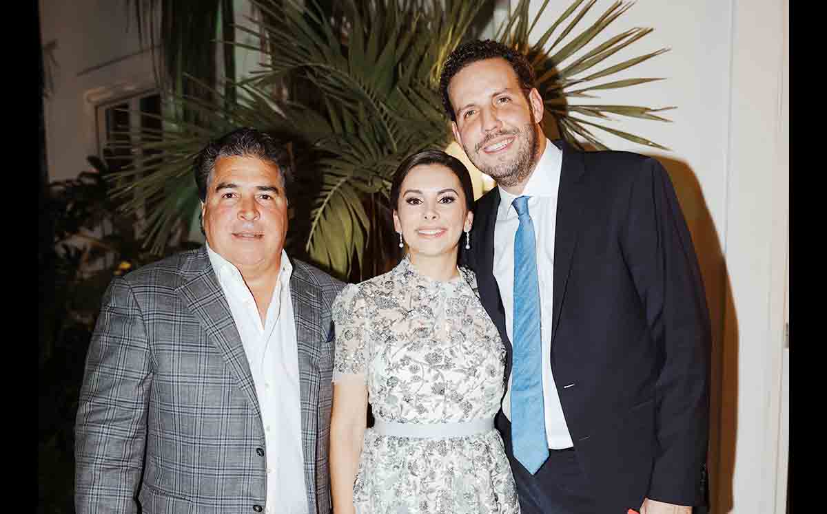 JESÚS ALTAMIRANO, ELSA GARCÍA Y VÍCTOR DE GORORDO nos regalaron sus mejores sonrisas