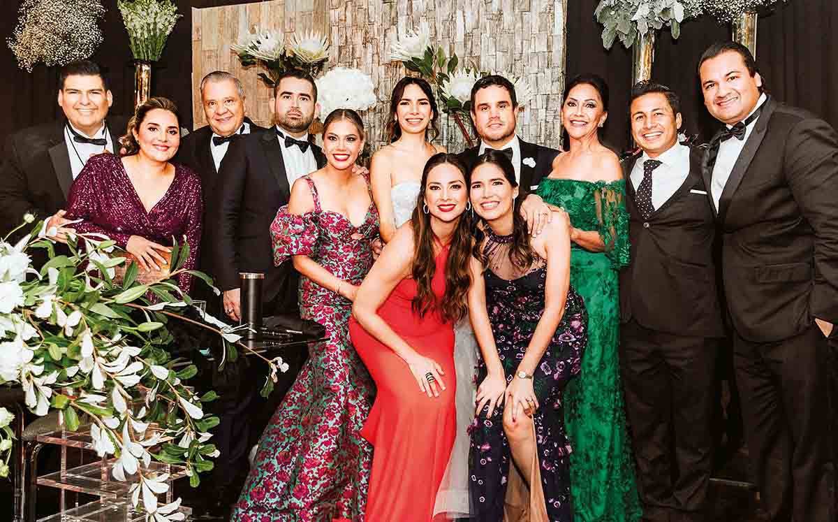 CÉSAR SALAZAR, ALE GRACIA DE SALAZAR, RAMIRO HERNÁNDEZ, OSCAR SALDAÑA, MARIANA HERNÁNDEZ DE SALDAÑA, ALE HERNÁNDEZ DE GUAJARDO, ANDREA HERNÁNDEZ DE LI