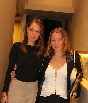 01 Valeria Moller y Regina Sánchez