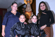 Cecilia, Auroa, Inés y Ana Lucía