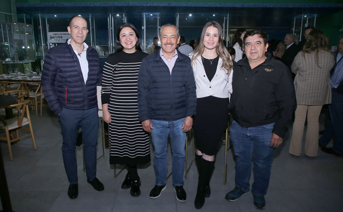 Miguel, Gabriela, Miguel, Jocelyn y José Luis