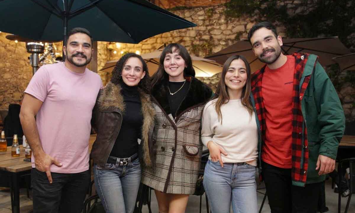 Diego Filgueira, Tania Sánchez, Sthepanía López, Alejandra Ceballos y Bruno Ceballos