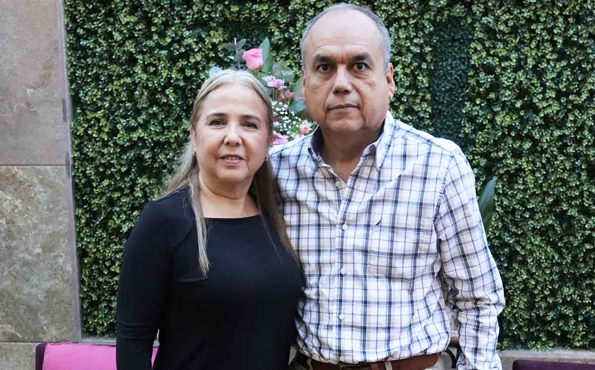 ROSY HERNÁNDEZ y FERNANDO CASTRO llegaron puntuales a la misa
