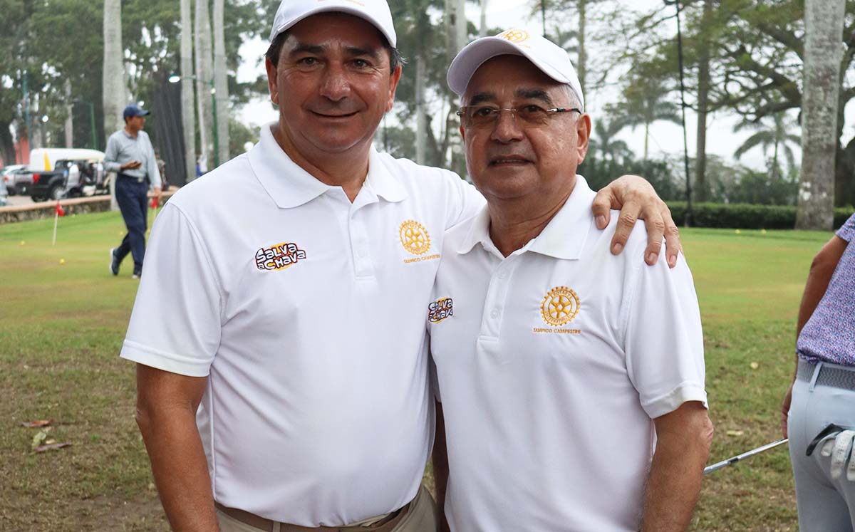 Asistentes del evento en la novena edición del Torneo de Golf de Casa Alzheimer