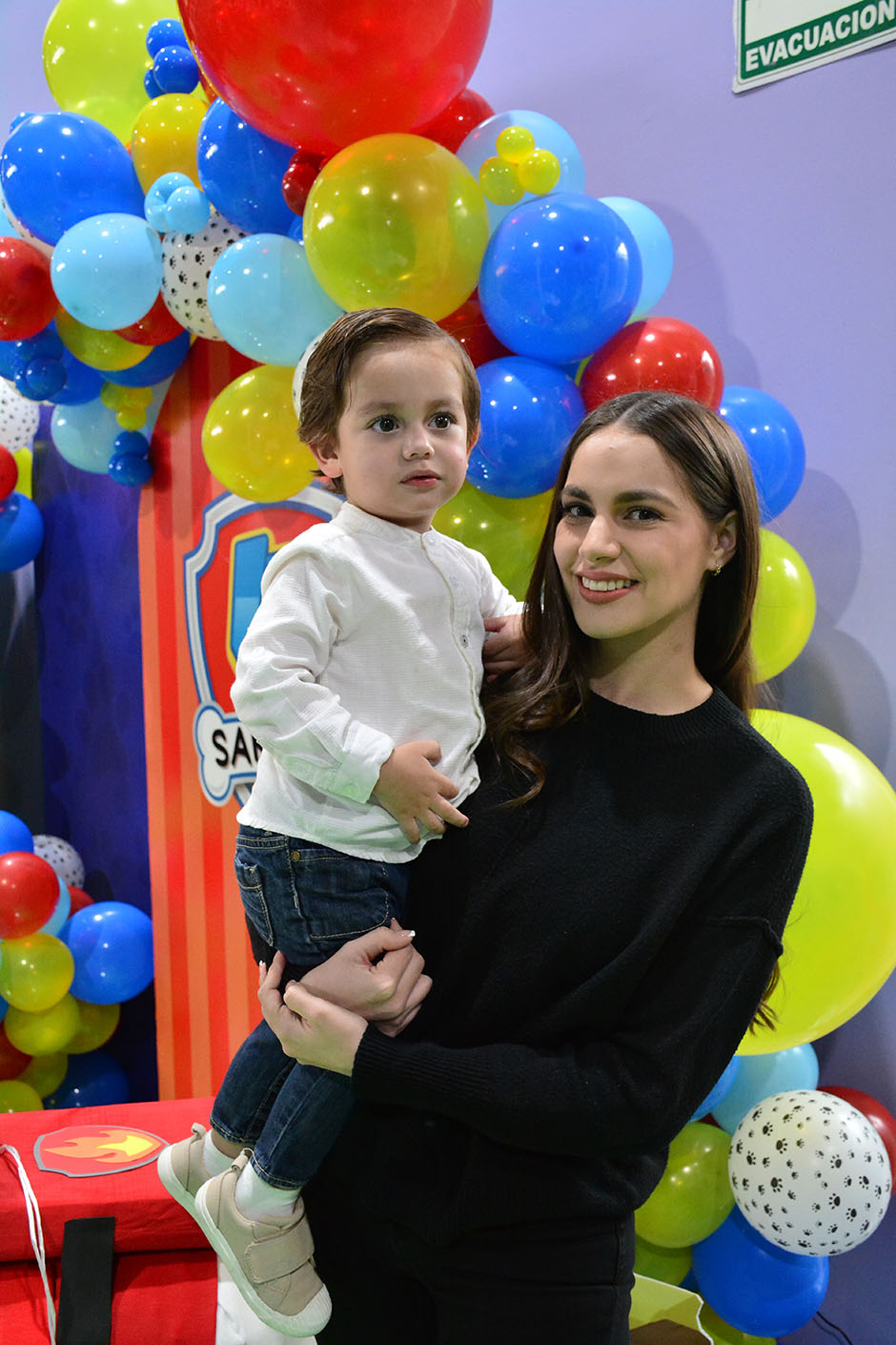 Gabriel Flores y Ana Valencia