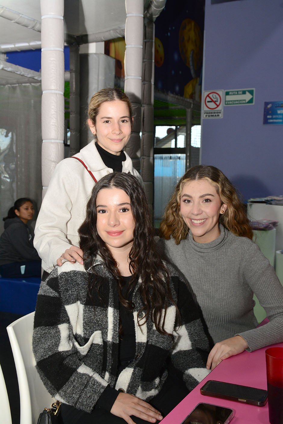 Pía Michel, Aurelia Michel y Ana Isabel González
