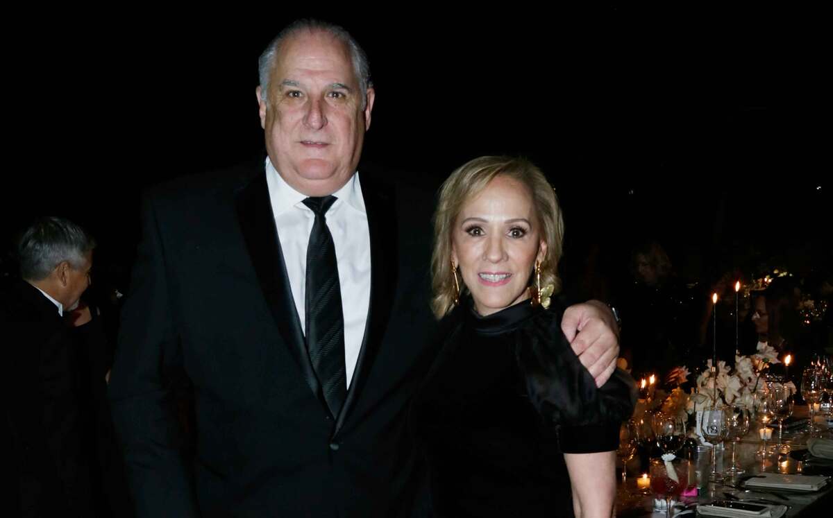 Alejandro Maiz y Gina Manautou de Maiz