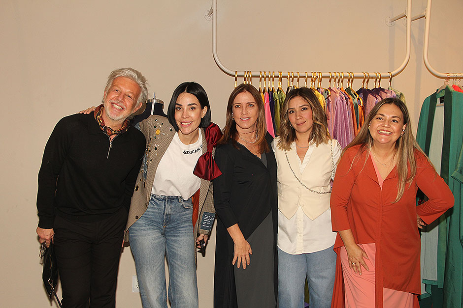 Alfonso Carriquiry, Diva Lomas, Diana Malacara, Érika Michel y Cristy Rosell