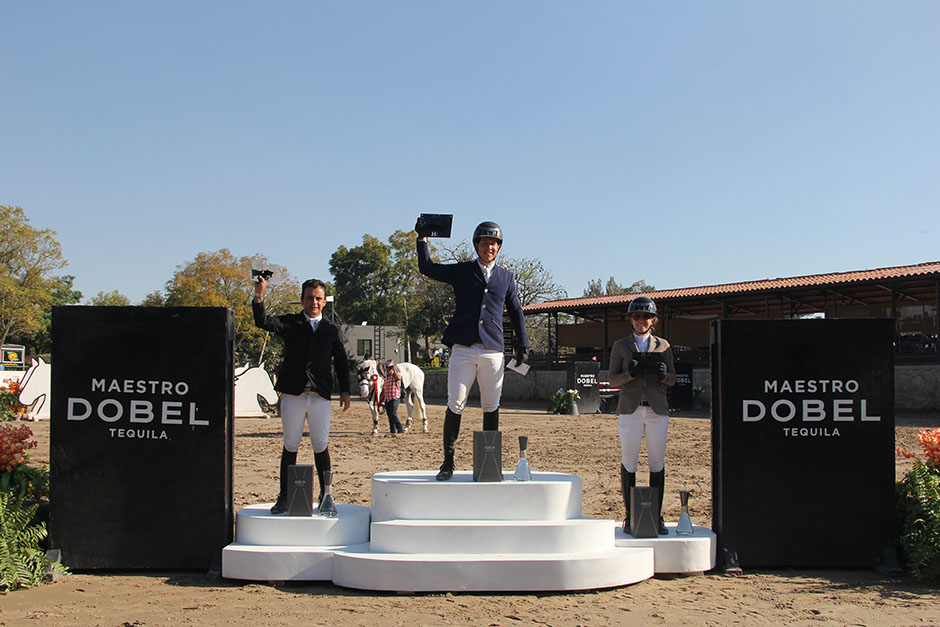 Z. Ganadores. Agustín Covarrubias, José Saavedra García y Dulce María Sánchez González