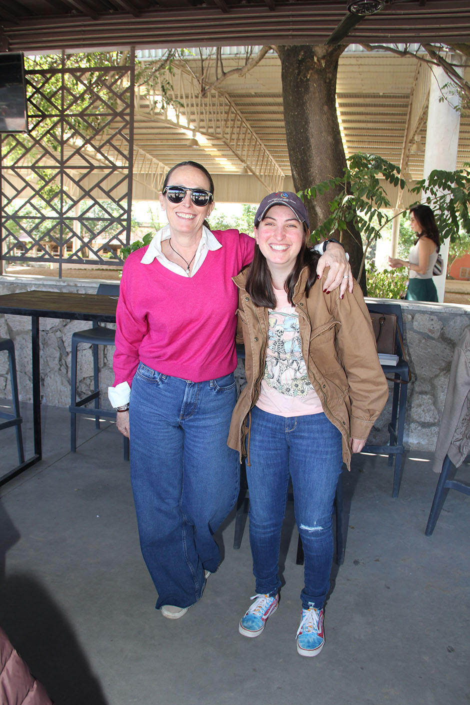 Marisol Navarro y Katya Ochoa.