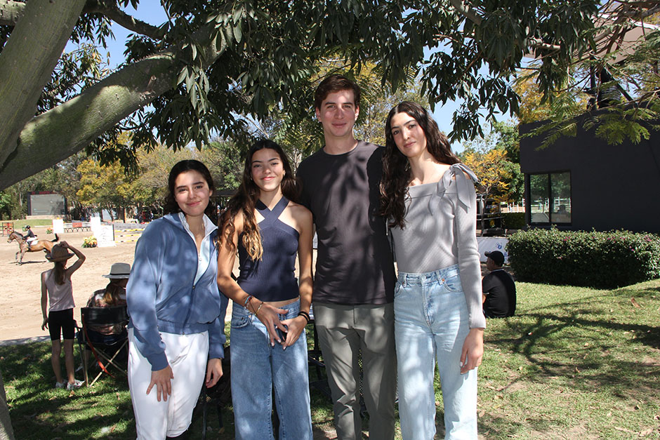 Nina Padilla, Fernando Lazo, Cristóbal Tapia y Vera Gómez