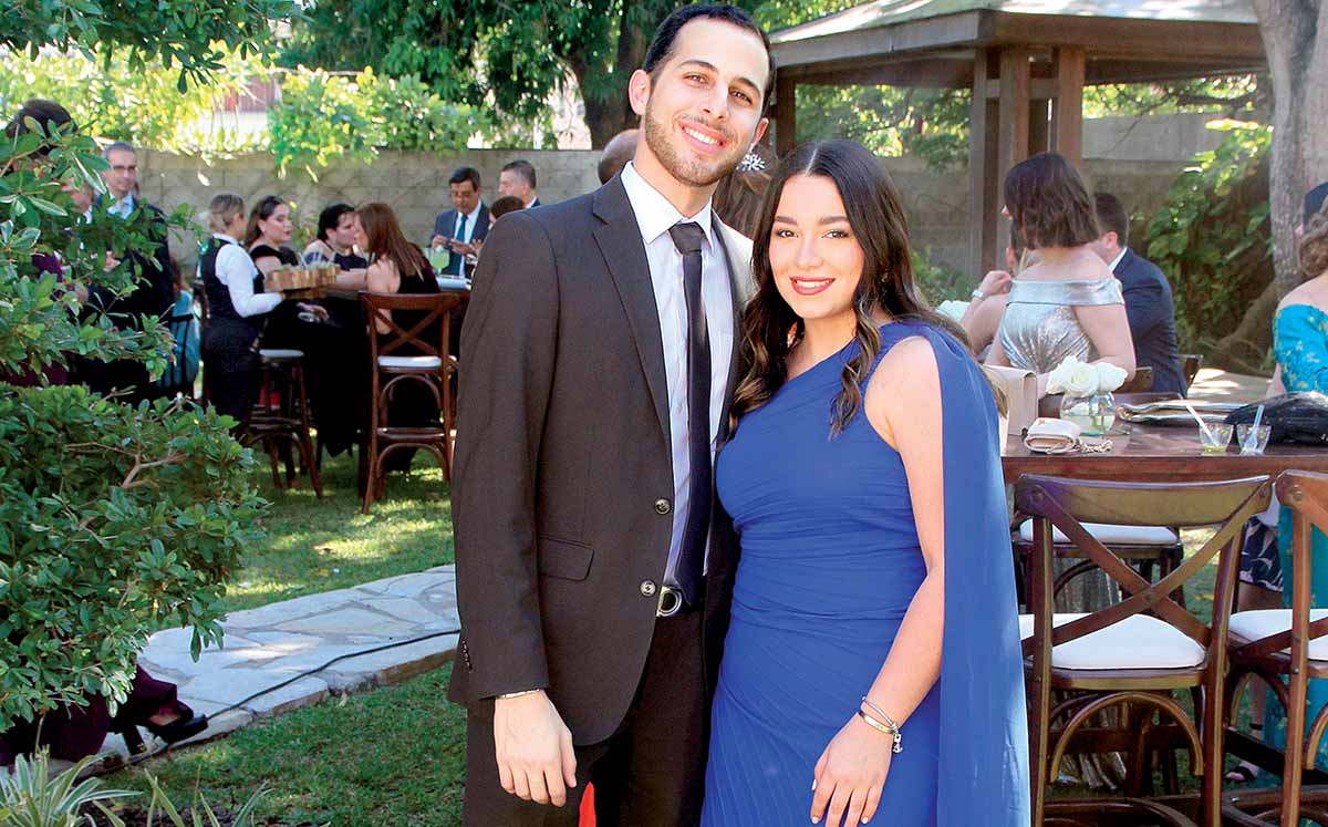 MONIR FERES Y MARU RAMÍREZ lucen muy elegantes bajo nuestra lente