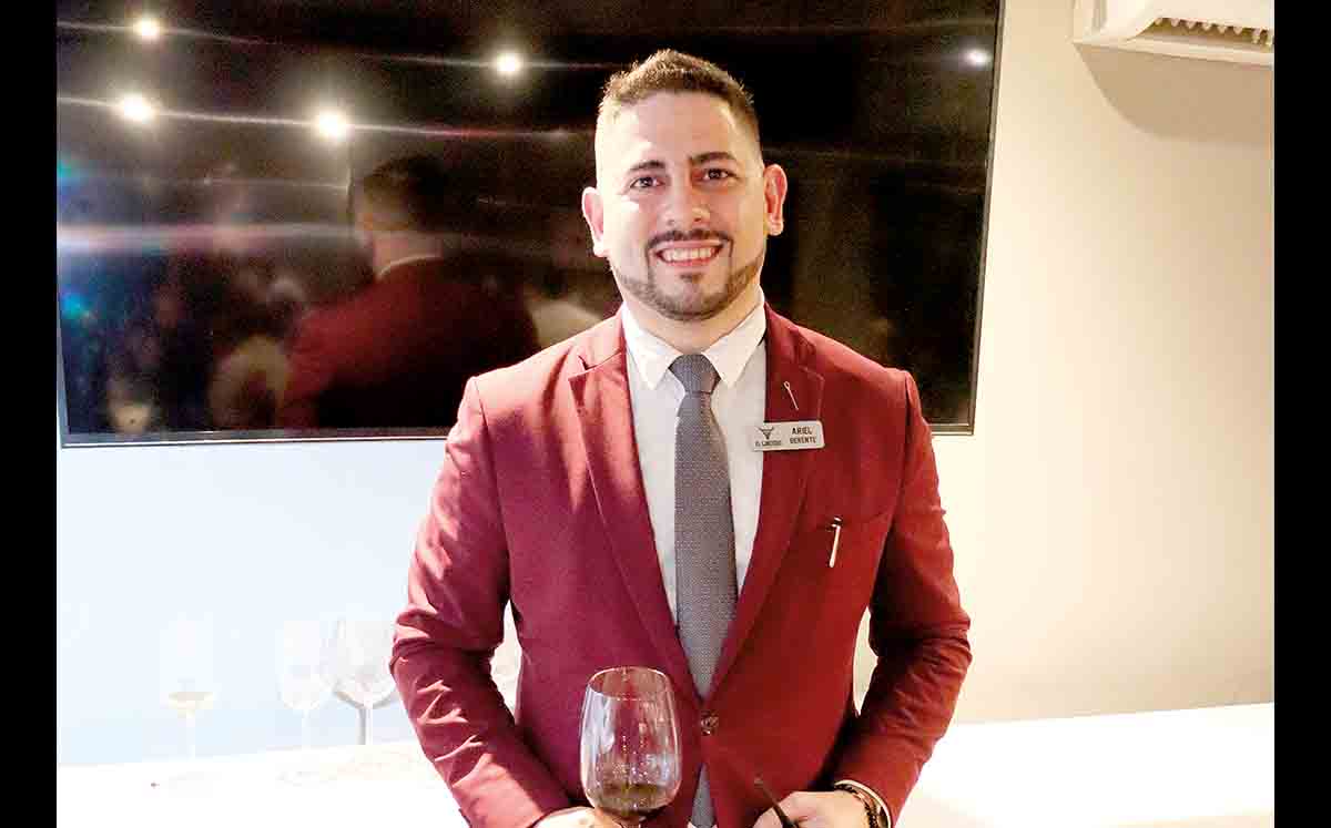 ARIEL GÓMEZ en la cena maridaje llamada Contigo Mi Vida