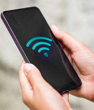 CFE revela si regalará o no el internet en todo México (CFE/ Freepik)