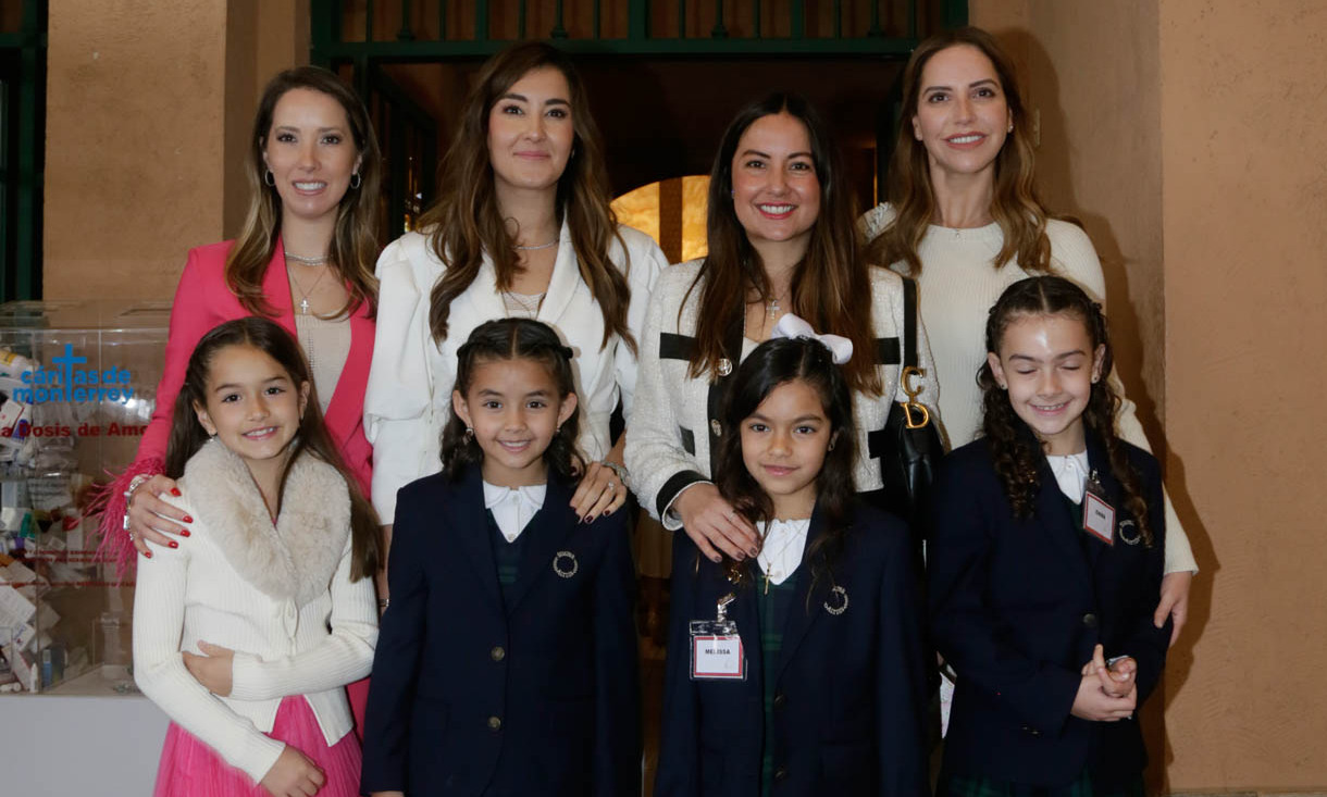Cristina Donadiu, Andrea Lomelí, Melissa O'farrill, Emma Alvarado, Ana Cristina Rodríguez, María Regina Santoy, Melissa Deep y Daniela Cruz