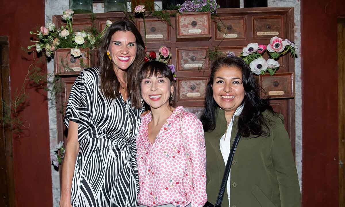 Liz Griffth, Leonor Fernández y Diana Maya