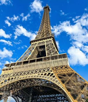 ¿Por qué cerraron la Torre Eiffel? Esto es lo que está pasando en París: getty images