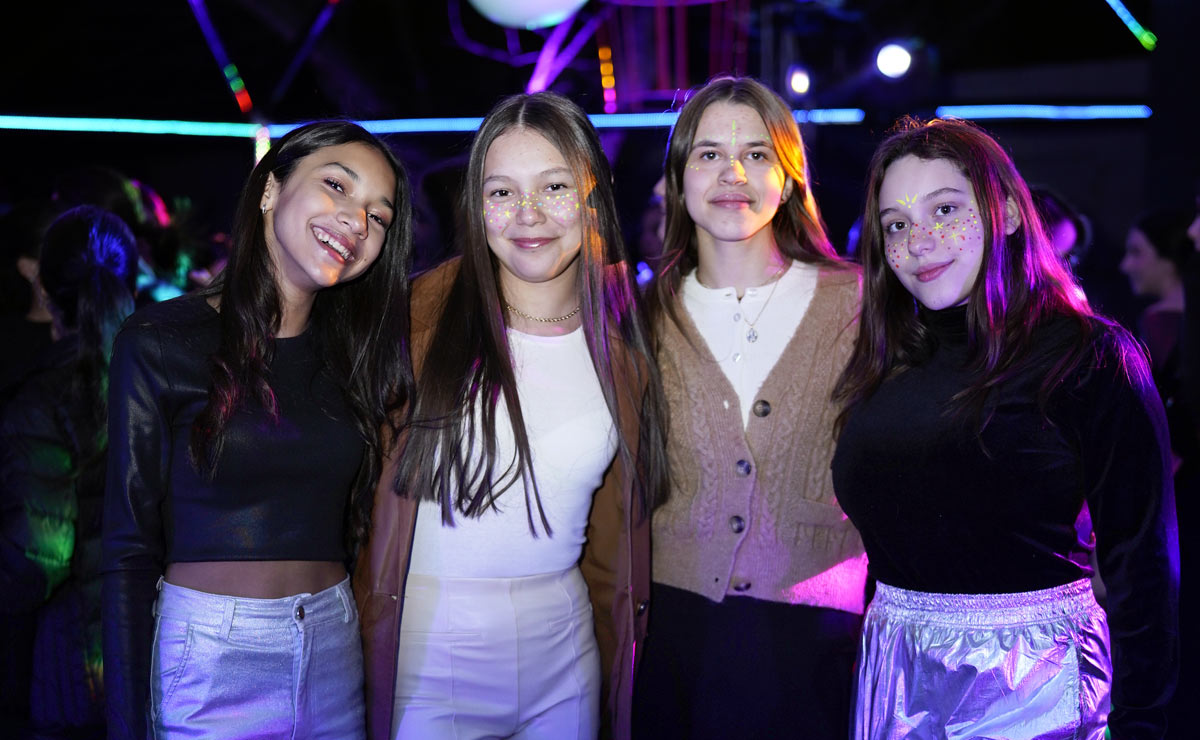 Marian, Emilia, Carly y Ángela