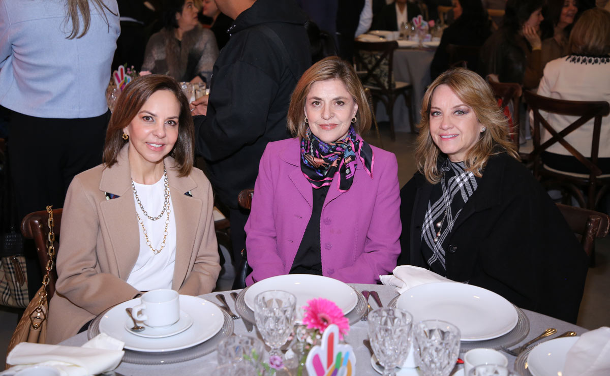 Mónica, Adriana y Elena