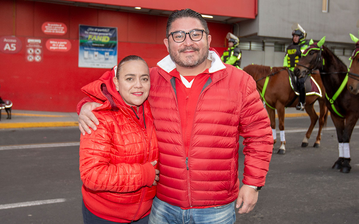 Jessica ballesteros y Roberto Chacón