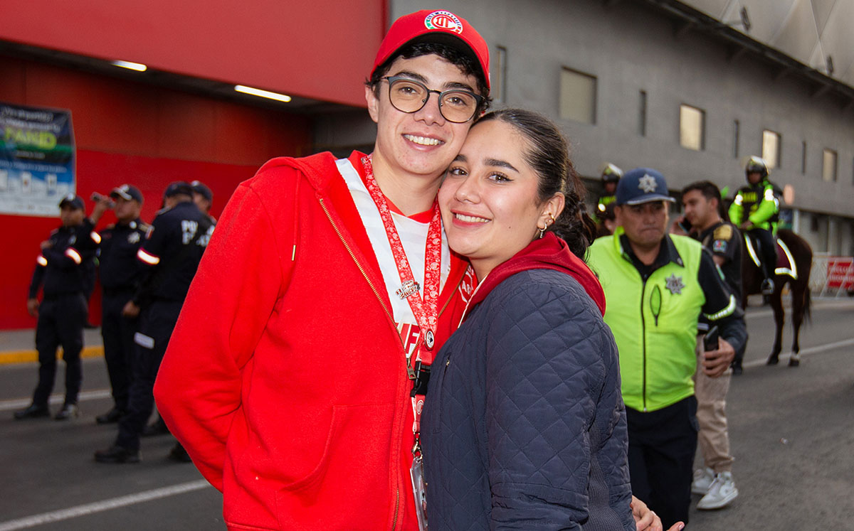 Max Gallardo y Adriana Espinoza