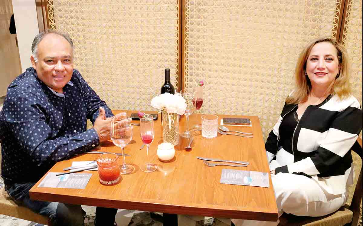 JUAN CARLOS SORIANO Y CRISTINA DE SORIANO degustaron de un sinfín de sabores creando una atmosfera llena de expresiones de amor